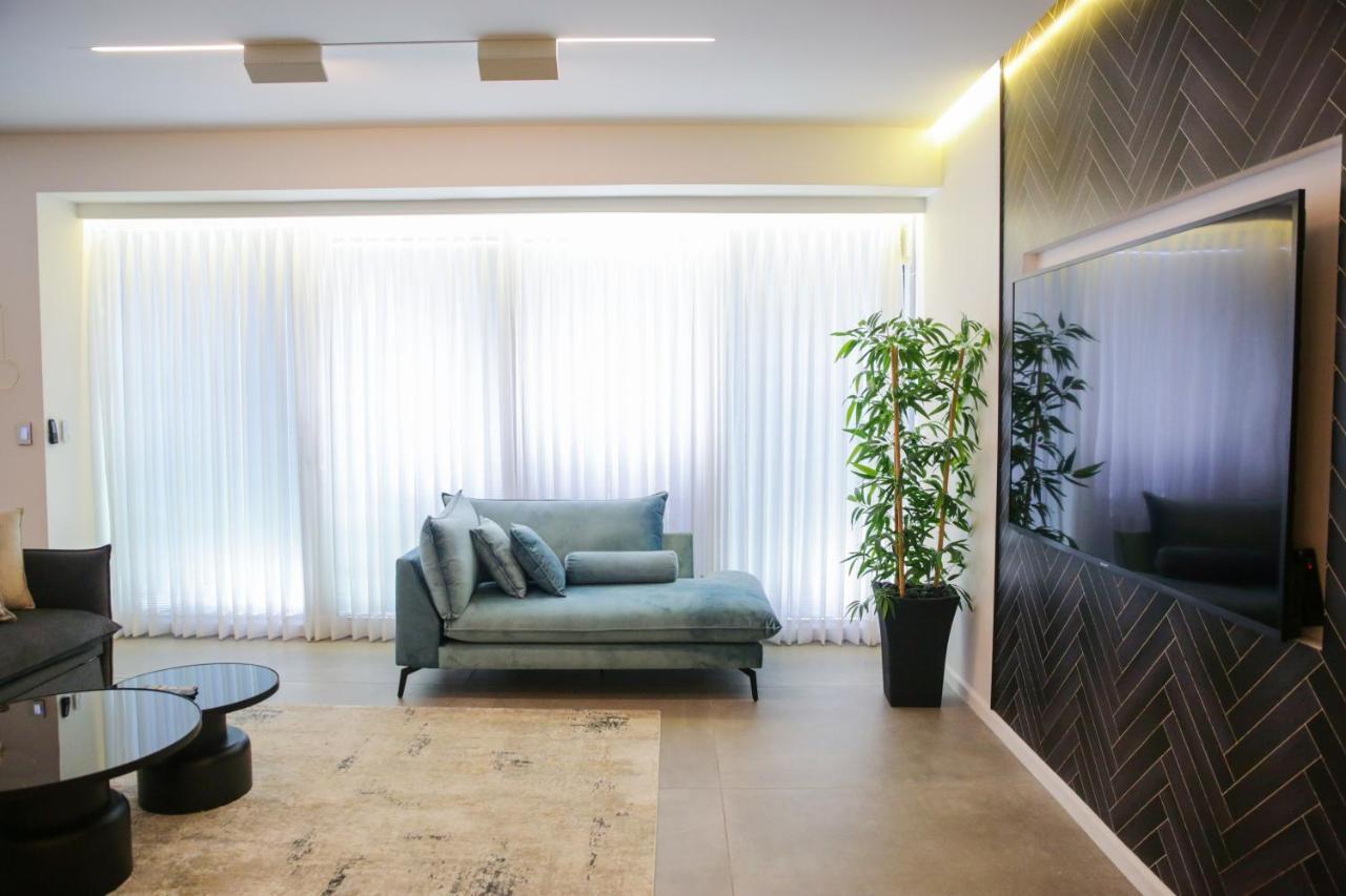 Yalarent Midtown Towers Tlv Apartman Tel-Aviv Kültér fotó